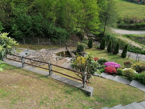 Elegante villa monofamiliare con 3 camere e piscina in zona panoramica 8