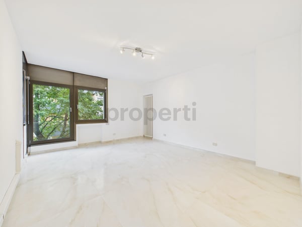 Elegante appartamento 4.5 locali nel cuore di Lugano-Cassarate 11