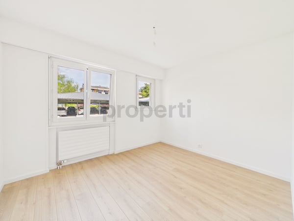 Appartement élégamment rénové 3.5 pièces avec ascenseur, Sion 6