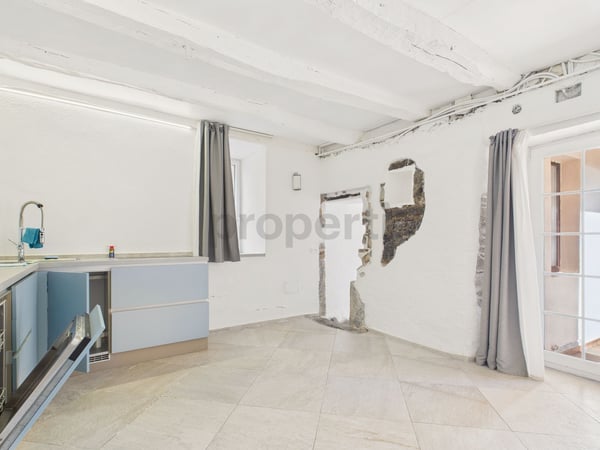Elegante casa indipendente 1 locale con ampio balcone, Breggia 2