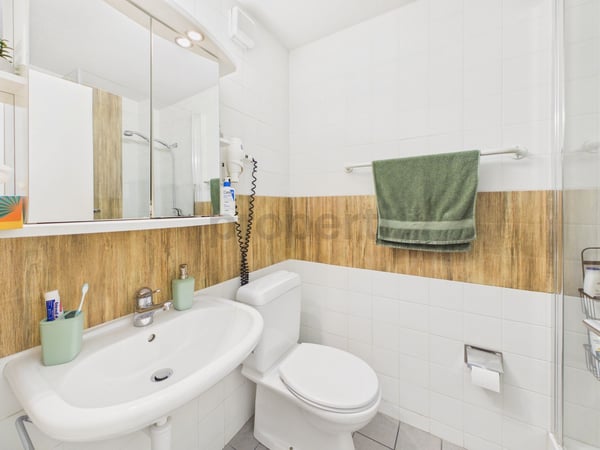 Ferienjuwel im schönen Leukerbad - ideal zur Eigennutzung oder Vermietung 7