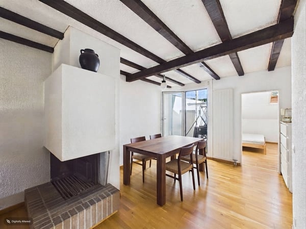 Maisonette-Traum auf zwei Ebenen: Renoviert mit Fussbodenheizung, Balkone und Einstellhallenplatz 4