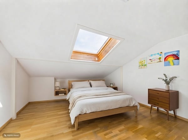 Maisonette-Traum auf zwei Ebenen: Renoviert mit Fussbodenheizung, Balkone und Einstellhallenplatz 6