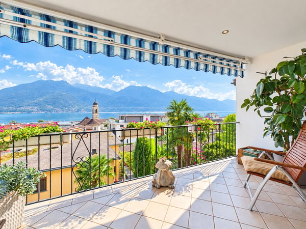 Prestigioso attico 5.5 locali con vista Lago spettacolare