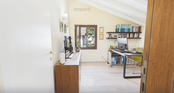 Attico con Vista Lago Spettacolare, Giardino Privato con pergolato, Panorama & Standing Superiore! 8