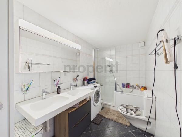 3.5-Zimmerwohnung mit Südwest-Terrasse  eigenem grosszügigen Gemüsegarten in Madetswil 7