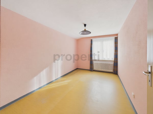 Spektakuläre Bergsicht, Viel Privatsphäre & Hohes Wertsteigerungspotenzial im Safiental! 8