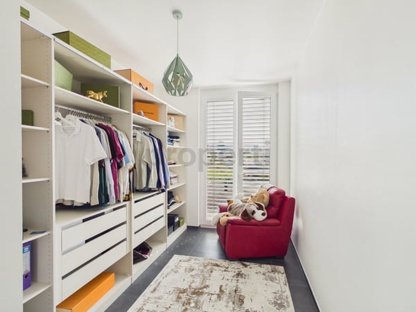 Vue Dégagée sur le Château et les Préalpes, Attique 3 m de Plafond, Balcon 12 m² & Place de Parc Incluse ! 6
