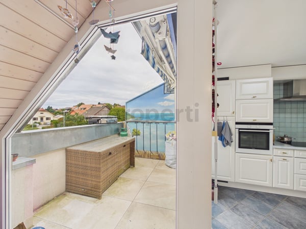En Duplex, Belle Luminosité, Balcon Privé Ensoleillé, Chauffage au Sol, Accès Fauteuil Roulant avec Ascenseur & Écoles à 90m ! 5
