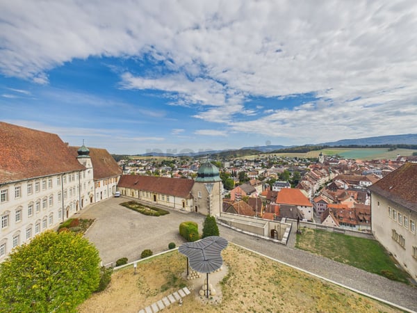 Immeuble mixte au c?ur de la vieille ville de Porrentruy :  rénovation complète en cours, livraison clé en main 6