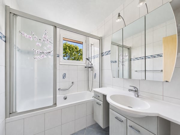 Lichtdurchfluteter Wohnbereich, Gemütlicher Balkon & Zentrale Lage! 7