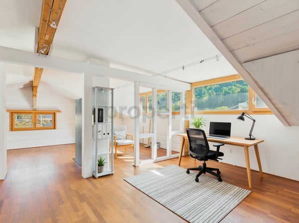 Zwei Separate Wohneinheiten, Heimelige Specksteinöfen & Grosses Atelier im Dachgeschoss! 9