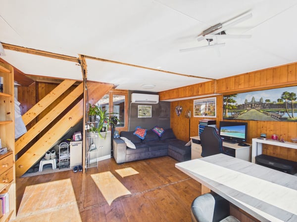 Chalet à rénover avec vue exceptionnelle et fort potentiel 6