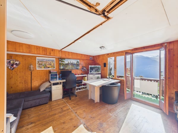 Chalet à rénover avec vue exceptionnelle et fort potentiel 5