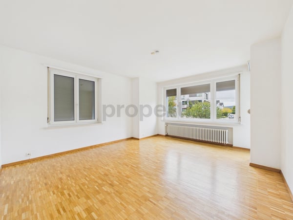 Grosszügige 30 m² Terrasse, Idyllischer Balkon & Familienfreundliche Lage! 5