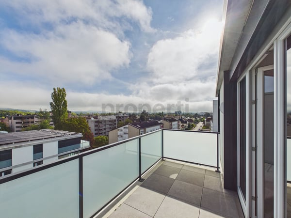 Delémont : 2,5 pièces Minergie-P - central, vue panoramique et au bord de la rivière | Delémont: 2,5-Zimmer-Wohnung Minergie-P - zentral, Panoramablick und direkt am Fluss
