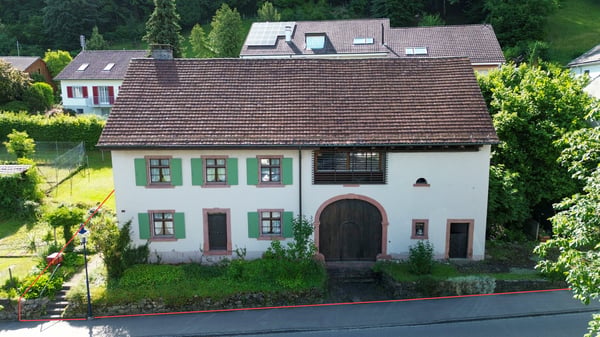 Bauernhaus mit Scheune und grossem Entwicklungspotenzial 2