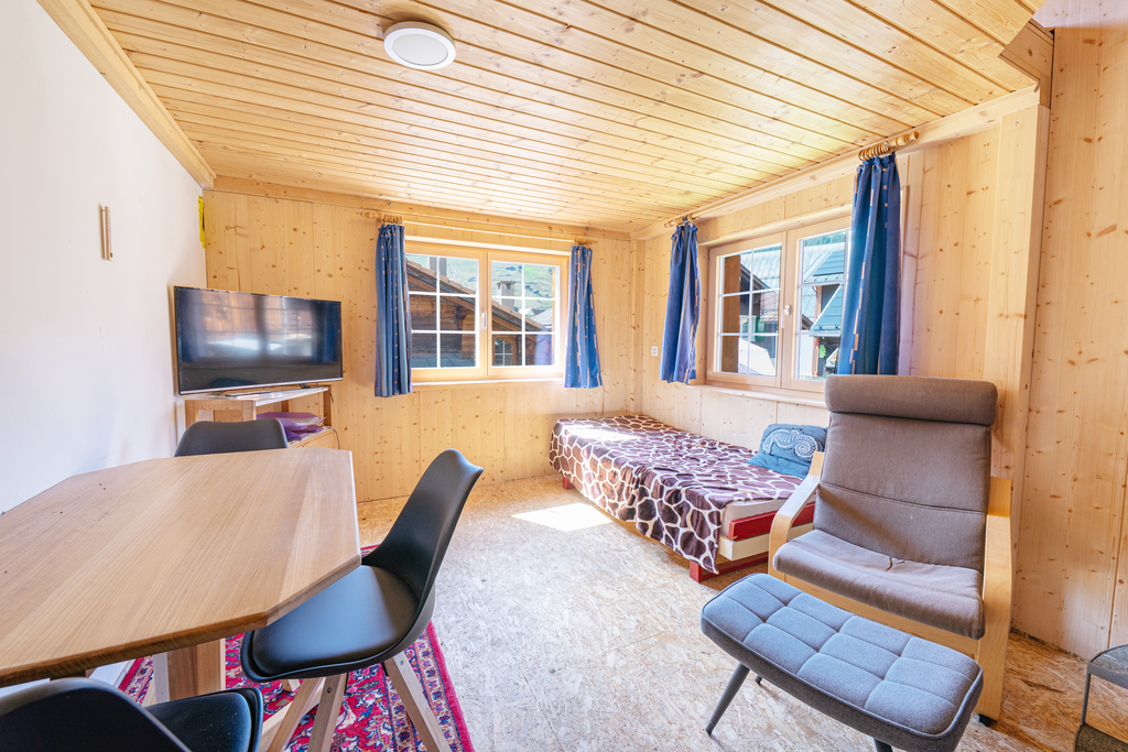 Immobilie in Curaglia - 3.5 Zimmer-Maisonettewohnung mit Ausbaupotenzial - Bild 1