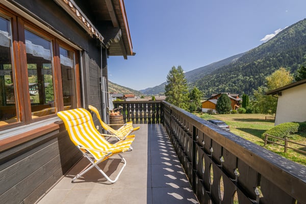 3.5 Zimmer-Ferienwohnung - Alpiner Rückzugsort mit sonnigem Balkon 10