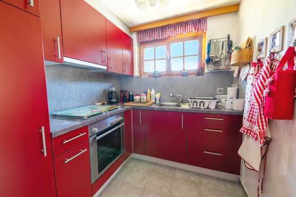 3.5 Zimmer-Ferienwohnung - Alpiner Rückzugsort mit sonnigem Balkon 4