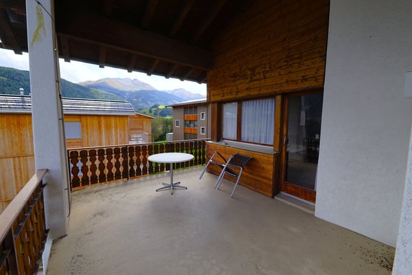 Möblierte 3.5 Zimmer-Ferienwohnung mit wunderschöner Aussicht 4