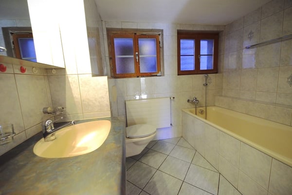 Rustikale 4.5-Zimmer-Wohnung in Disentis/Mustér 12