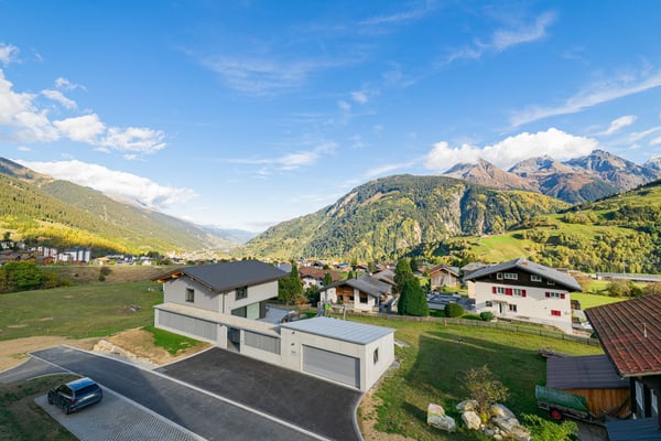 Schöner Wohnung in der Surselva 12