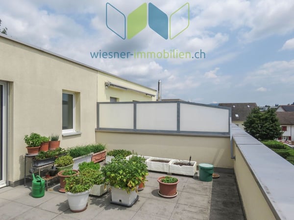 SEHR GROSSES 1½ ZIMMER HAUS AN KINDERFREUNDLICHER LAGE 9