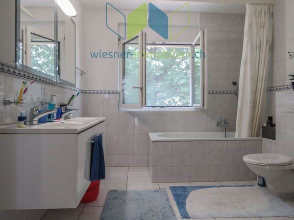 SEHR GROSSES 1½ ZIMMER HAUS AN KINDERFREUNDLICHER LAGE 7