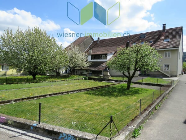 MEHRGENERATIONENHAUS MIT GROSSEM AUSBAUPOTENZIAL!! 1