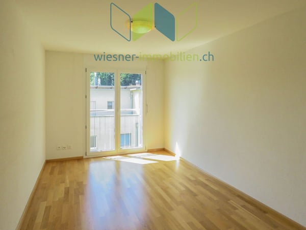 SEHR ATTRAKTIVE 1½ ZIMMER WOHNUNG IN GRÜNER UMGEBUNG 8