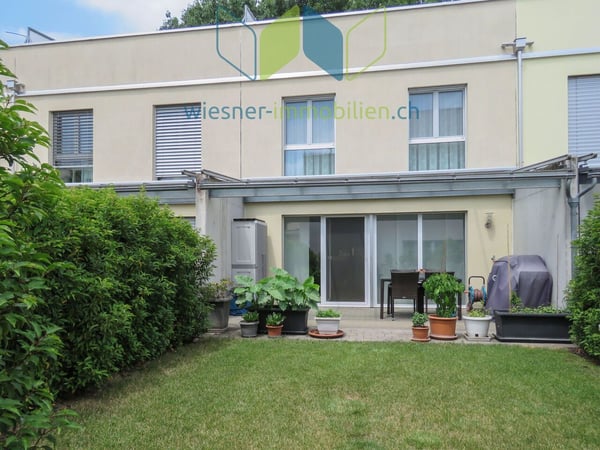 SEHR GROSSES 1½ ZIMMER HAUS AN KINDERFREUNDLICHER LAGE 1