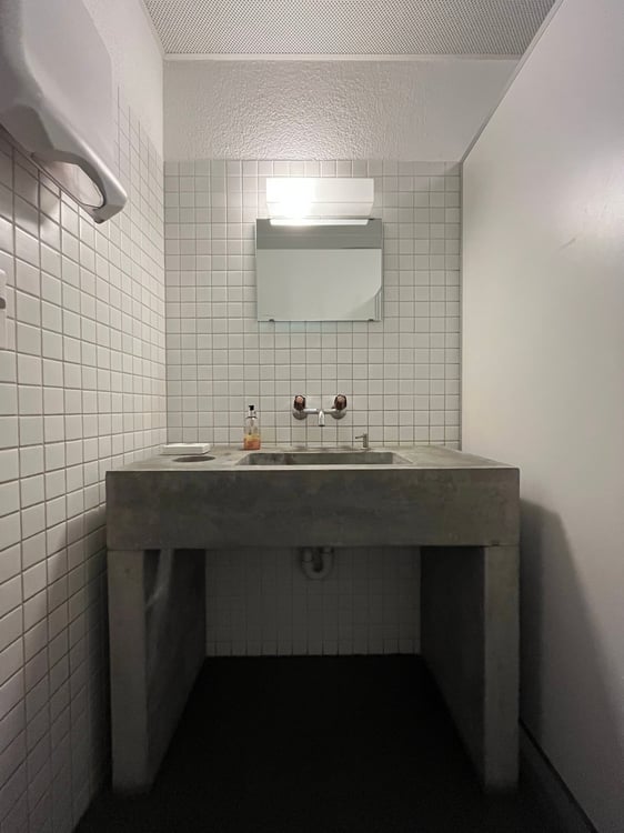 Repräsentatives Gewerbeobjekt mit Lager- und Gewerbeflächen – direkt an der A1! 17