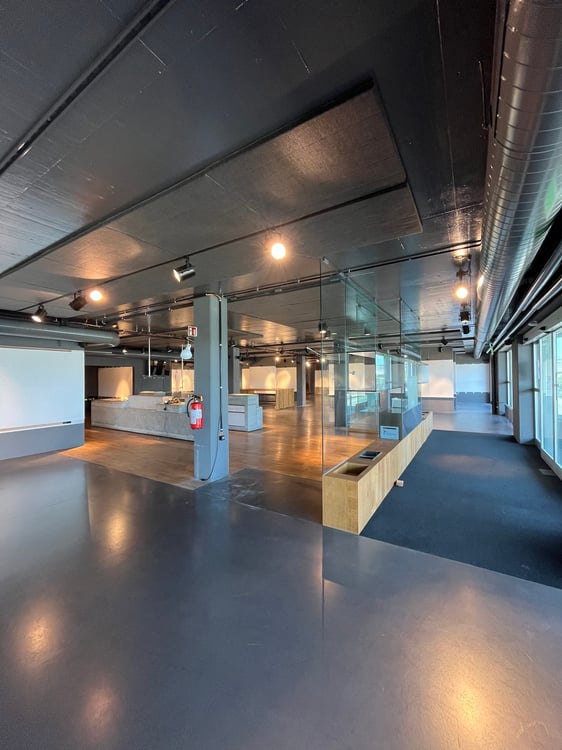 Repräsentatives Gewerbeobjekt mit Lager- und Gewerbeflächen – direkt an der A1! 3