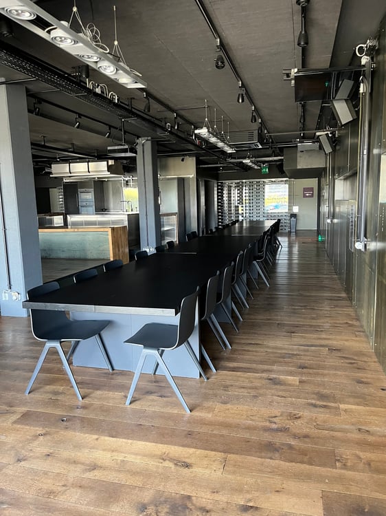 Repräsentatives Gewerbeobjekt mit Lager- und Gewerbeflächen – direkt an der A1! 7