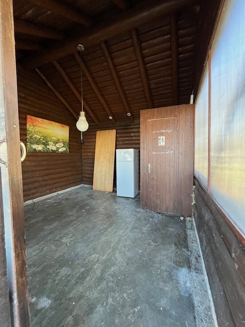 Idyllische Blockhütte im Grünen 9