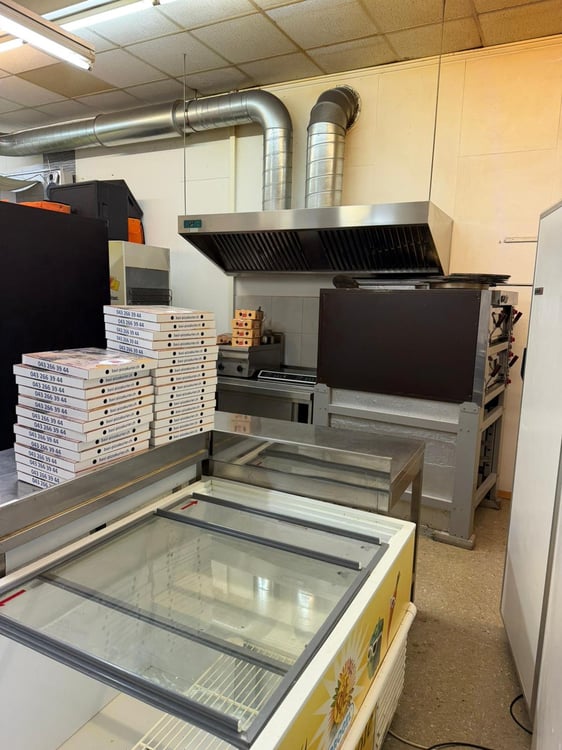 Pizzeria im Zentrum von Bassersdorf zu vermieten 13