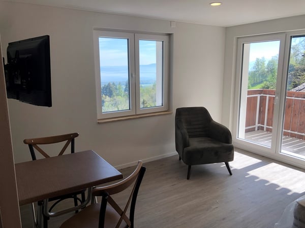 Einmalige Idylle an wunderschöner Aussichtslage oberhalb des Bodensees! 6