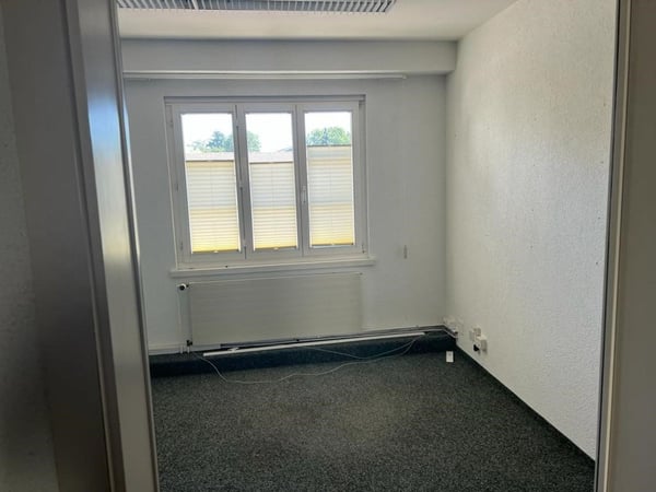 240m2 grosse Bürofläche zu vermieten 10