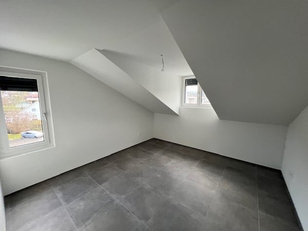 Schöne neue 7.5-Zimmer-Dachwohnungen zu vermieten 6