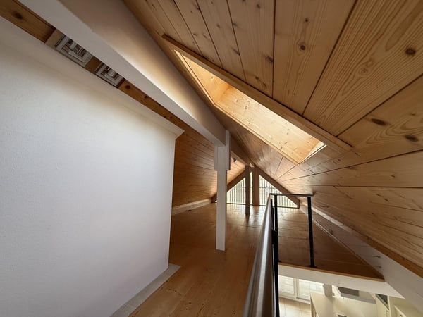 4.5-Zimmer-Dachwohnung mit Wintergarten, Dachstock & grosszügigen Aussenflächen 11