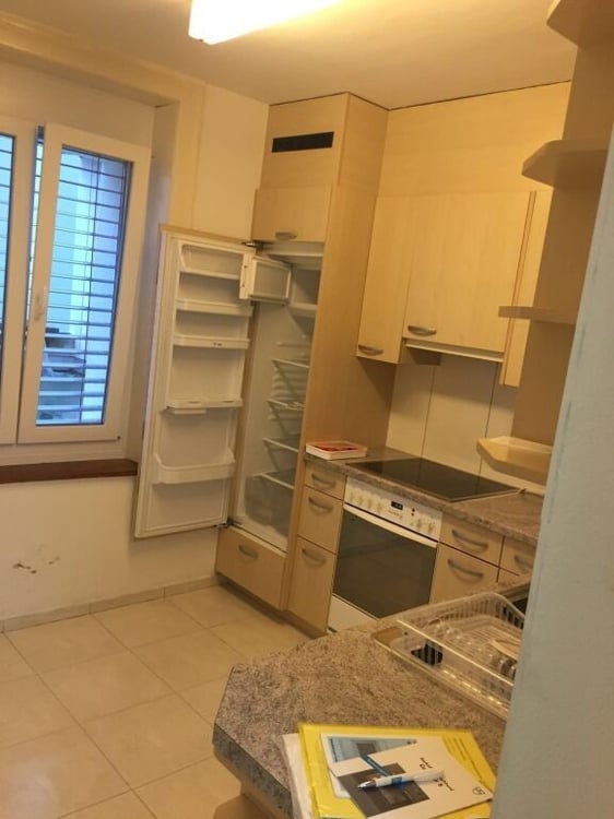 Möbliertes Zimmer in 3-Zimmerwohnung (Wohngemeinschaft) im 2. OG zu vermieten 2