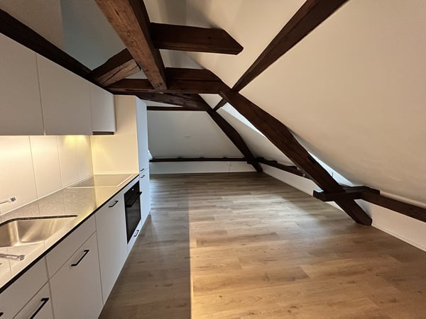 Schöne 2.5-Zimmerwohnung zu vermieten 3