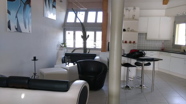Attraktive 4.5-Mais.-Zimmerwohnung im Eigentumsstandart zu verkaufen 5