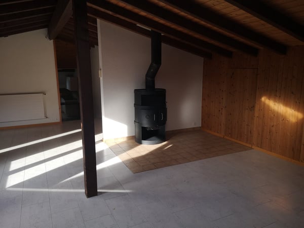 Schöne Dachwohnung in Oberurnen 5