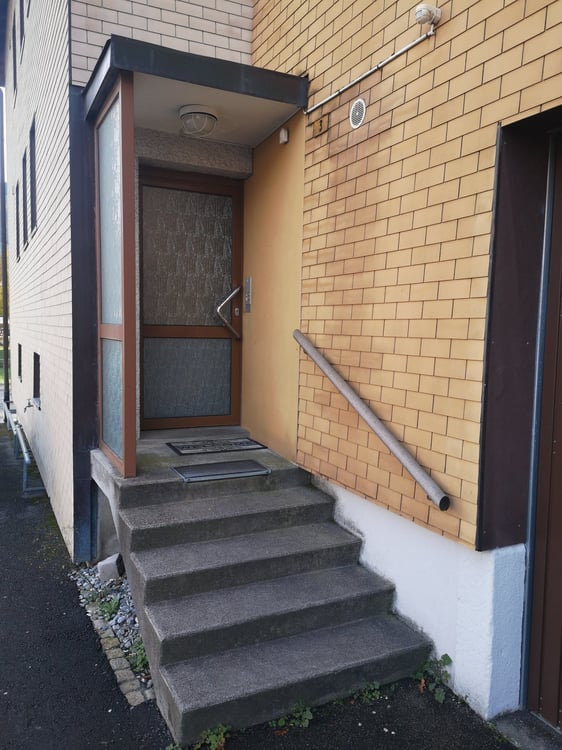 Schöne Dachwohnung in Oberurnen 8