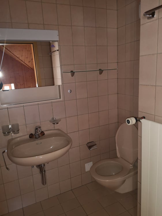 Schöne Dachwohnung in Oberurnen 6