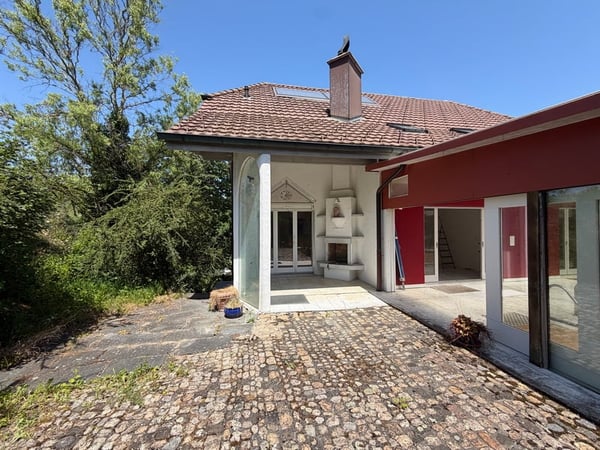 Top 9 1/2 Zimmer Einfamilienhaus im Grünen 18