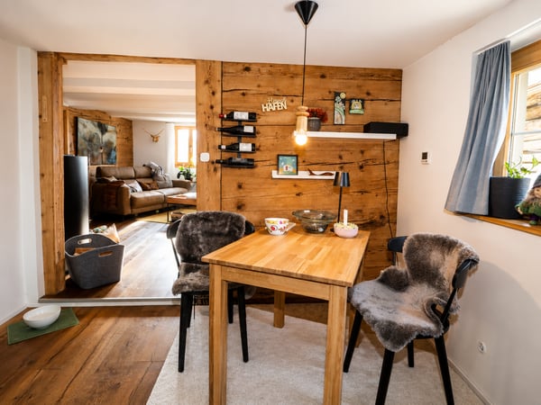 Charmantes 5-Zimmer-Maisonette in Andiast – Rustikales Alpenflair mit modernem Komfort 5