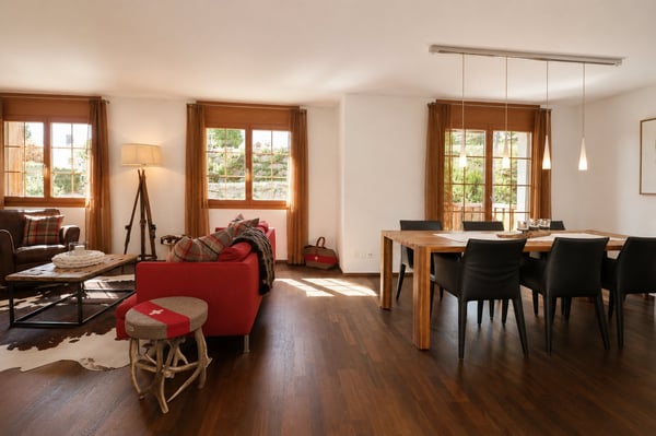 Charmante 3.5-/4.5-Zimmer-Wohnung mit Bergblick in Flims Waldhaus 5